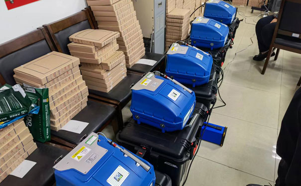 秦皇岛生态环境局-PF-300非甲烷总烃分析仪交付验收 秦皇岛生态环境局-PF-300非甲烷总烃分析仪交付验收